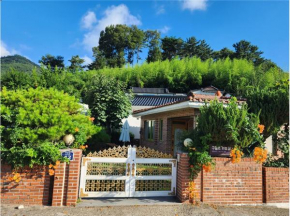 Gujeolcho Guesthouse